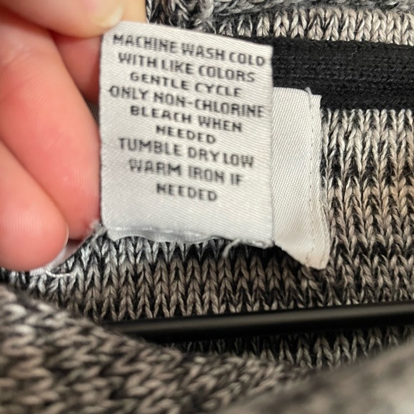 1897 Mens Hooded Knit Sweater Black & White Marbled Size Large Bohemian Boho - Picture 7 of 9